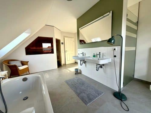 5 Sterne Deluxe Wellness Badezimmer